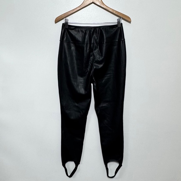 NWOT WeWoreWhat Vegan Leather Stirrup Legging Black Size M - Picture 5 of 16